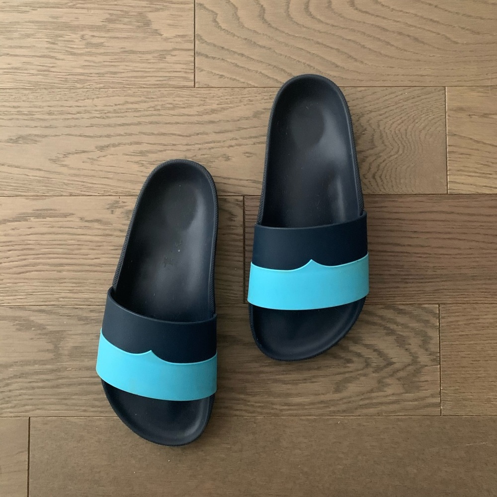 Hunter Blue Slides